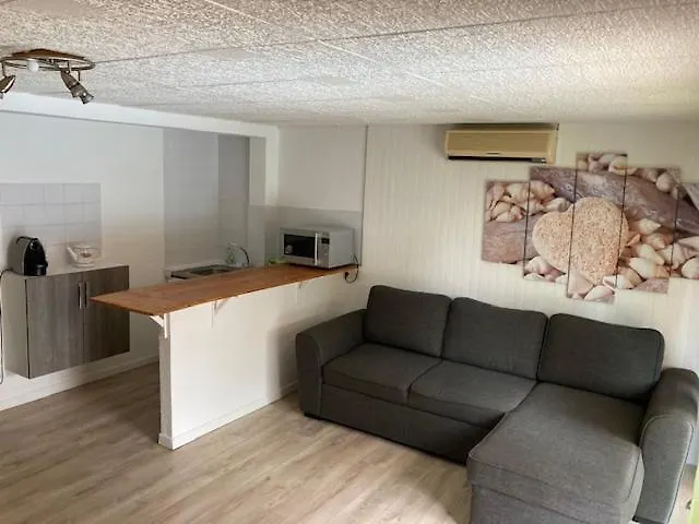 L'Appartement Du Micocoulier Salon-de-Provence Hébergement de vacances